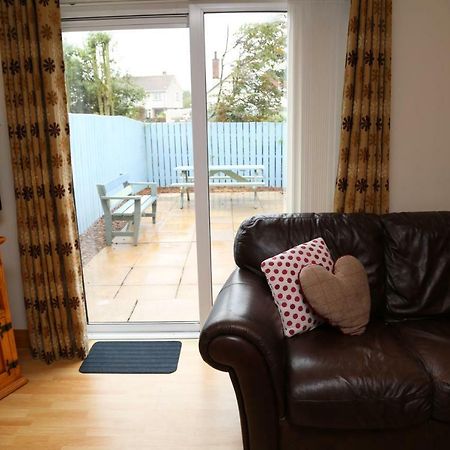 Sunny Seaside Getaway Portstewart Exterior foto