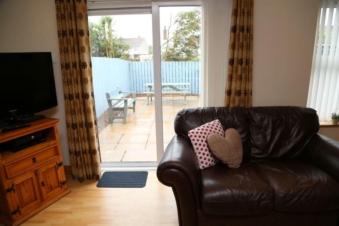 Sunny Seaside Getaway Portstewart Exterior foto